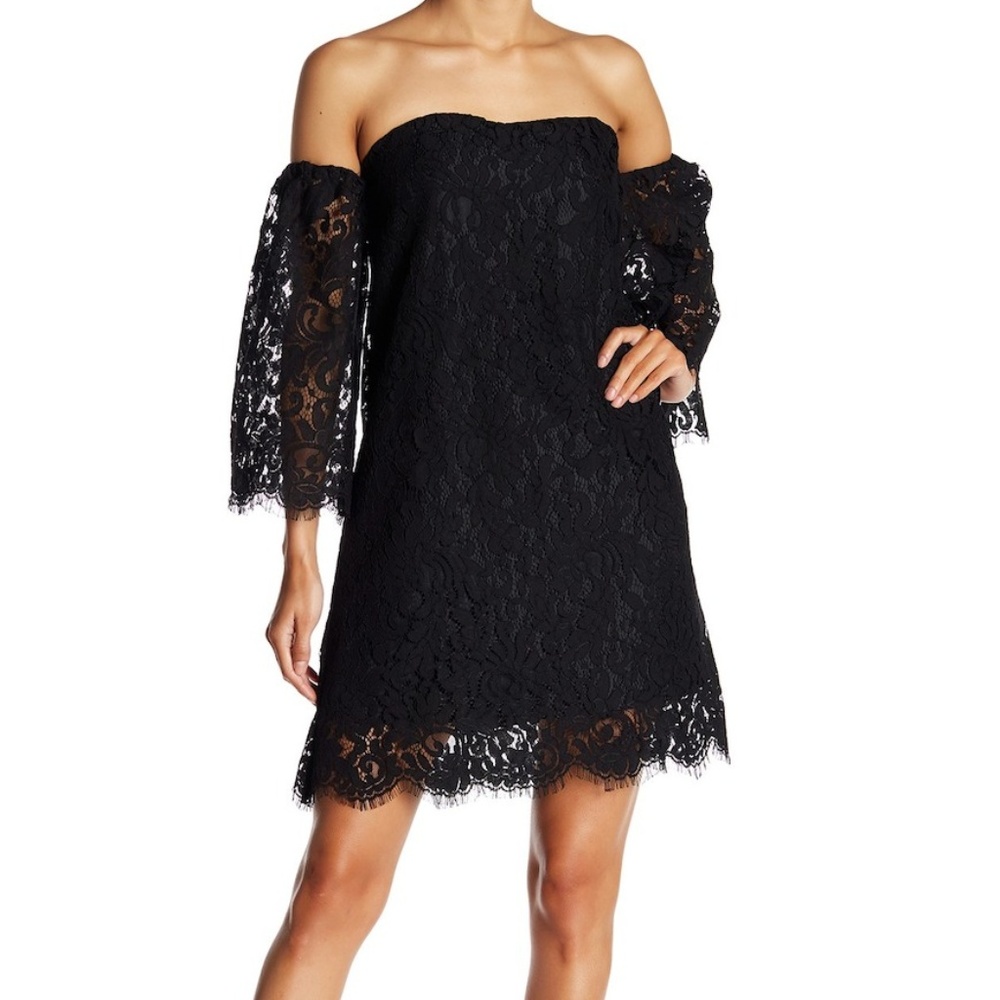 CUPCAKES CASHMERE Adalira Off Shoulder Lace Little Black Dress Size 6